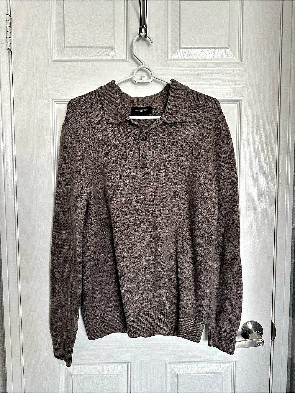 Banana Republic Men’s Sweater | Classic Casual Pullover | Medium